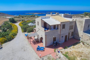 Case Canino Favignana